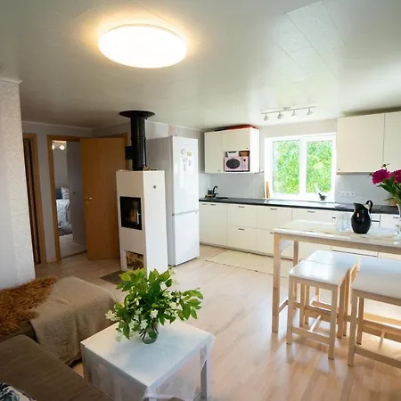 Lavender House Feriehus Kuressaare